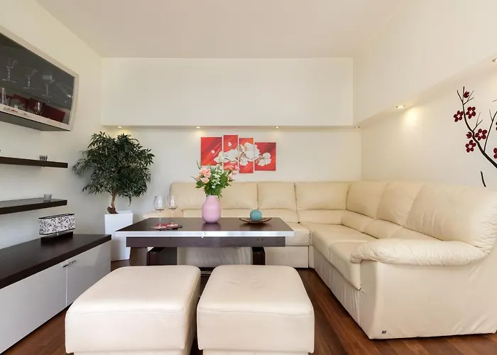 Trzy Zagle By Renters *